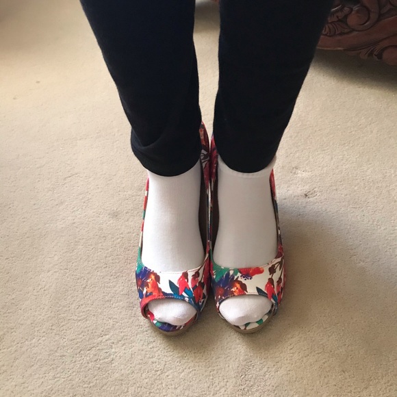 Christian Siriano, Tropical, Size 10 - Picture 7 of 14